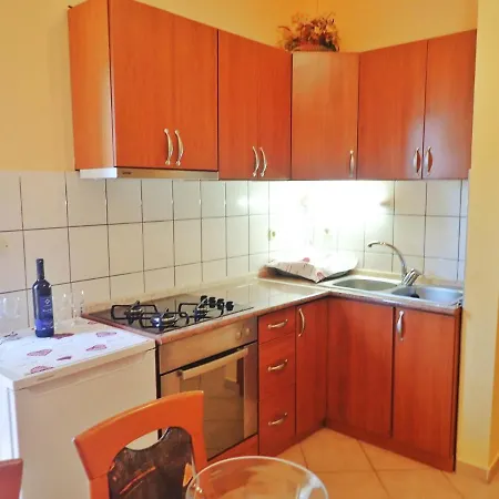 In - Paklenica Riviera 41566 Seline